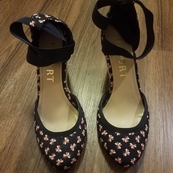 Report Shoes - Report slide on navy elastic cross band wedge